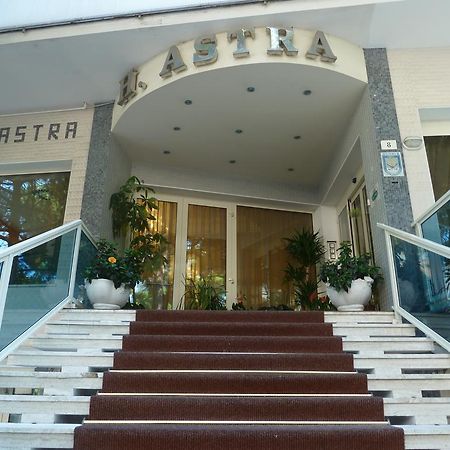 Hotel Astra Milano Marittima Exterior foto