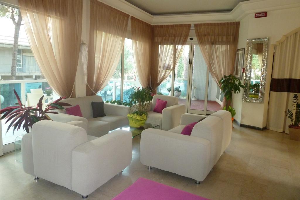 Hotel Astra Milano Marittima Exterior foto